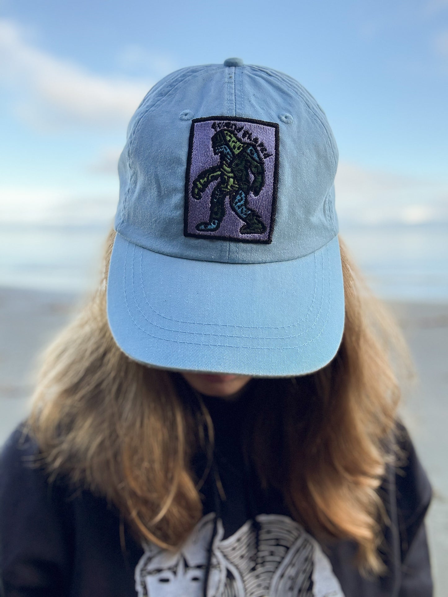 Sasquatch friend shaped - Adams Cap