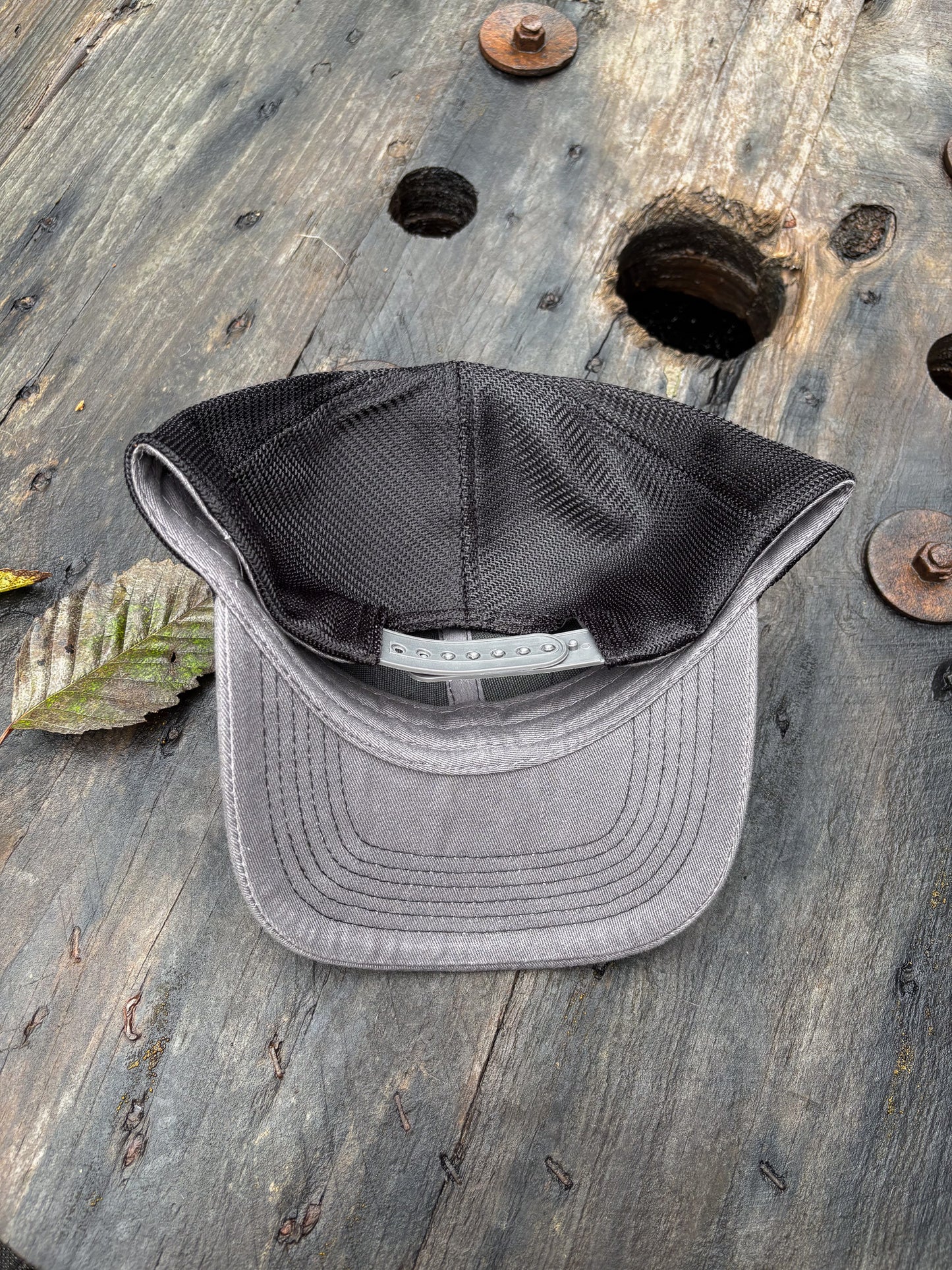 Sasquatch friend shaped - Adams truckers cap