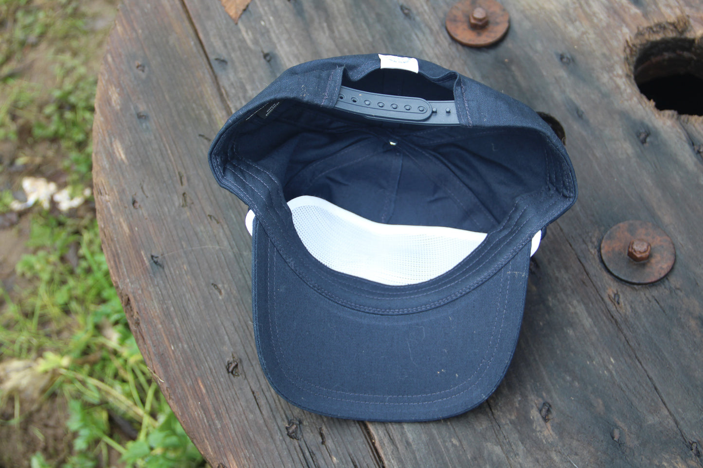 Raccoon - Snapback rope cap